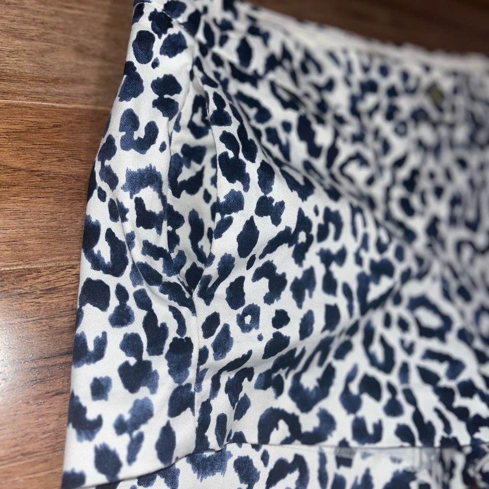 NWOT- J.Crew Stretch Chino Shorts- Size 2 - Picture 5 of 11